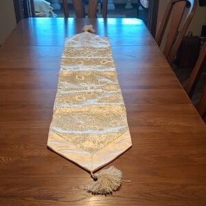 Elegant Christmas Ivory With Golden Tread  Poinsettia Design Runner